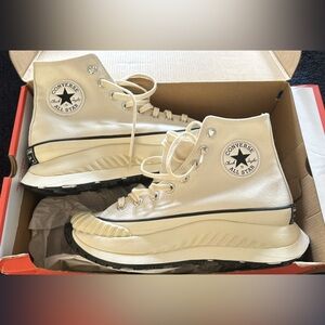 CONVERSE CHUCK 70 AT-CX HIGHTOPS-Vintage white/egret/black SIZE 8.5